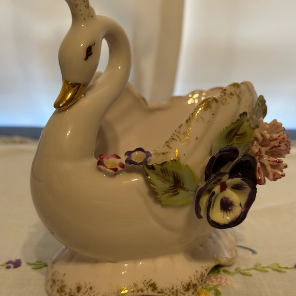 Vintage Pink Swan Planter Japan - Picture 3 of 12
